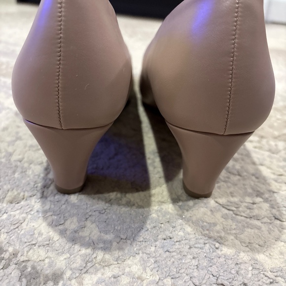 Brand new heels - Picture 3 of 3